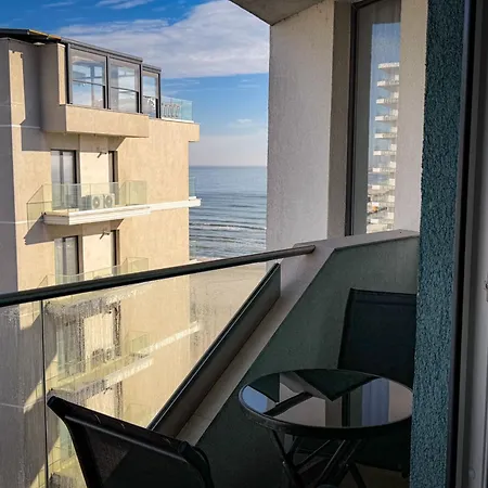 Papaya On The Seafront Apartment *