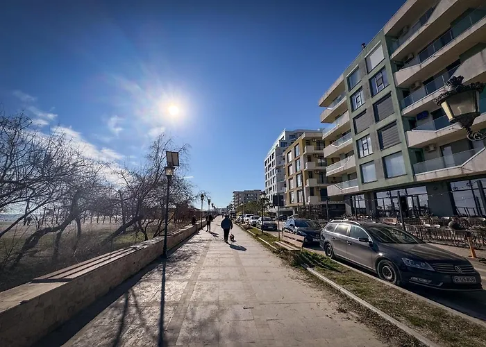 Papaya On The Seafront דירה *